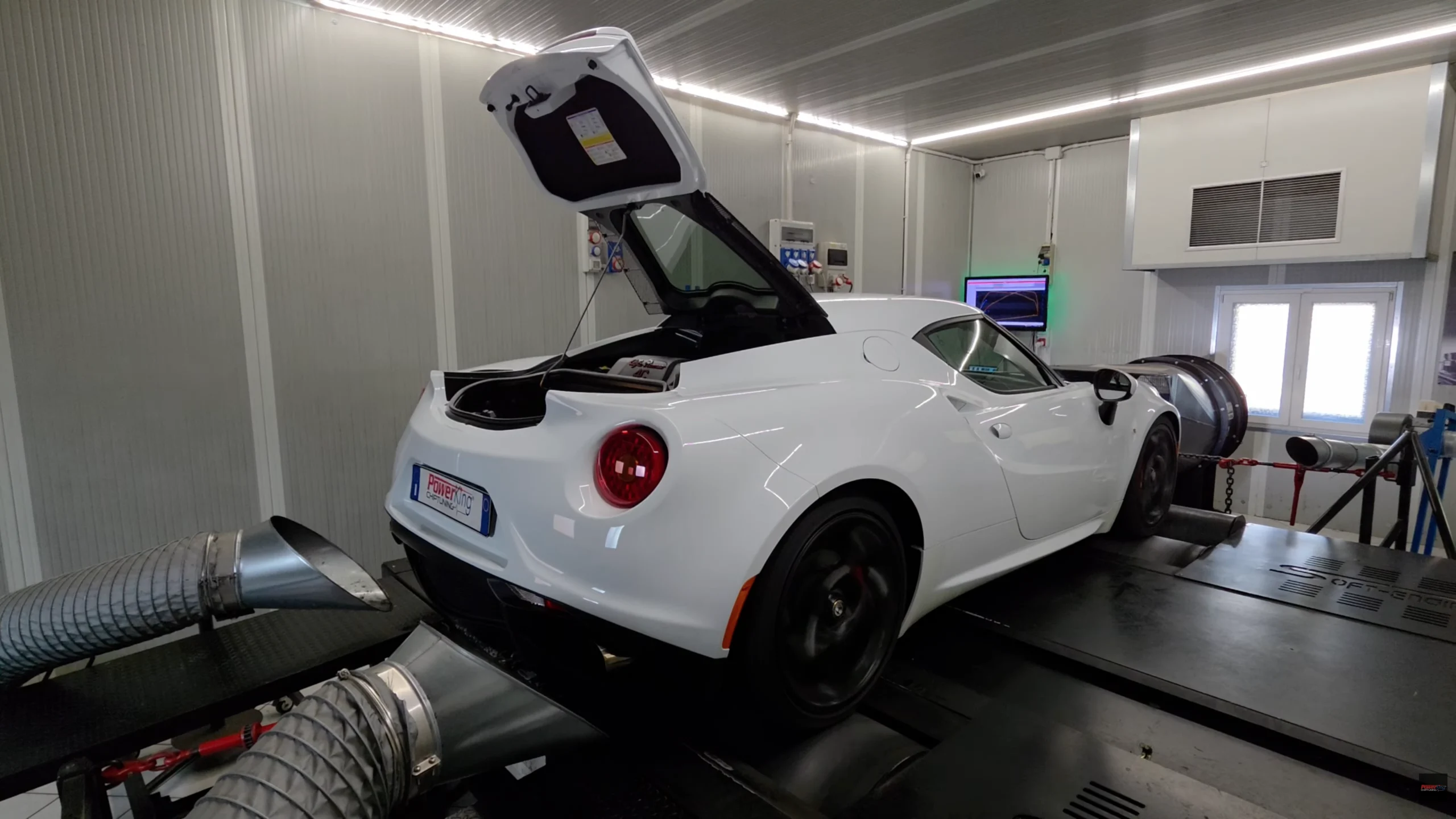 Grafico banco prova Alfa Romeo 4C 1.75 TBi – Stock vs Stage 1 PowerKing: 288 CV / 423 Nm